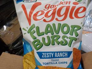 lot 196 image: 6  x 6 oz Bags Garden Veggie Zesty ...