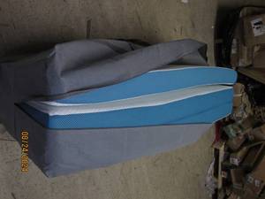 foldable bed looks like fullqueen...