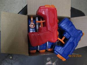 package of 10 water guns...