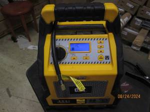 cat cj1000dxt boost pack powers on ...