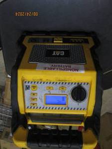 cat cj1000dxt boost pack powers on ...