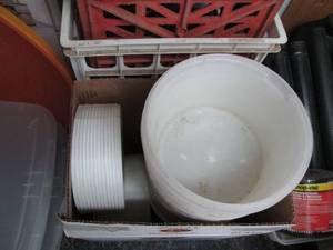 lot 20 image: Lot of Plastic Crates and Buckets