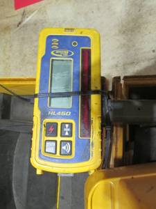 lot 99 image: Spectra-Physics Laserplane Model 200 With HL450 Laser Receiver