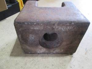 lot 127 image: Vintage Cast Iron STANDARD Weight