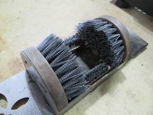 lot 167 image: Heavy-Duty Industrial Boot Brush Scraper