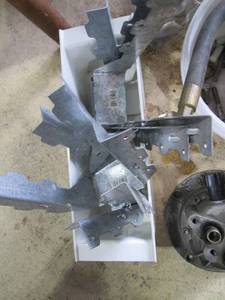lot 182 image: Assorted Plumbing and Mechanical Components Lot