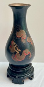 lot 26 image: Antique Chinese Wood and Lacquer Hand Painted Dragon Motif Vase