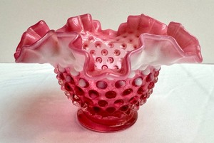 lot 31 image: Vintage Fenton Cranberry Hobnail Opalescent Ruffled Edge Vase