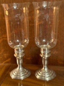 lot 40 image: Pair of Vintage Reed and Barton Sterling Silver Candle Holders with Etched Glass Shades