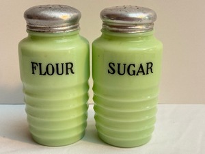 lot 46 image: Vintage Jadeite Jannette Ribbed Sugar and Flour Shakers