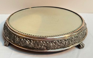 lot 48 image: Vintage Circular Mirrored Vanity Plateau