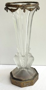 lot 93 image: Antique French Art Deco Cut Crystal Vase