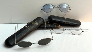 lot 115 image: Three Pairs of Antique Wire Framed Eyeglasses