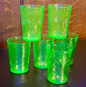lot 20A image: Set of Six Depression Uranium Glass Tumblers