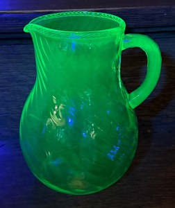 lot 114 image: Vintage Uranium Glass Juice Pitcher