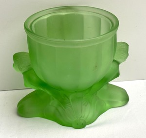 lot 109 image: Vintage Dermay Dolly Sisters Green Depression Satin Glass Art Deco Jar