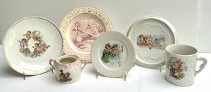 lot 134 image: Assorted Vintage Childrens  Themed Dishes