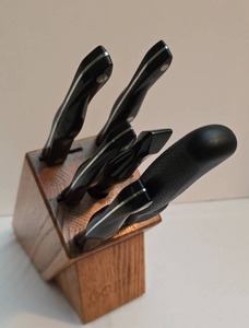lot 205 image: Cutco Knife Block with Cutco Cutlery