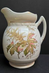 lot 216 image: Beautiful Vintage Belle Wash Pitcher