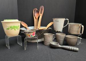 lot 217 image: Vintage Kitchenware Collection