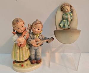 lot 254 image: Sweet Vintage Hummel Figure Grouping