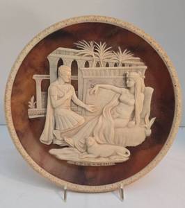 lot 257 image: Beautiful Carved Carl Romanelli Incolay Stone Plate