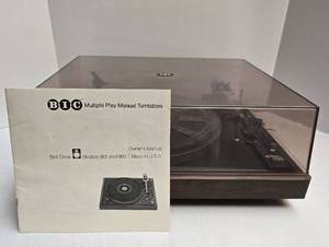 lot 265 image: Retro BIC Turntable