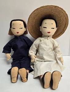 lot 268 image: Pair of Delightful Vintage Ada Lum Asian Dolls