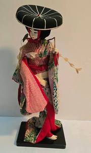 lot 283 image: Splendid Japanese Chirimen Geisha Doll