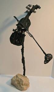 lot 285 image: Incredible Hand Forged Brutalist Violin Sculpture