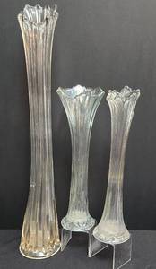 lot 296 image: Three Vintage Ruffled Clear Glass Vases