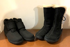 lot 363 image: Merrell and Toe Warmers Size 10 Womens Boots