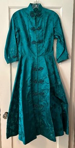 lot 408 image: Vintage Fou Wah HK Dress