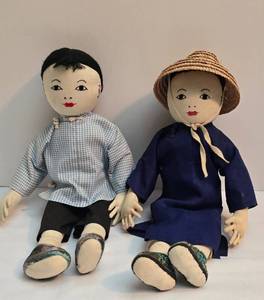 lot 319 image: Pair of Sweet Chinese Cloth Dolls