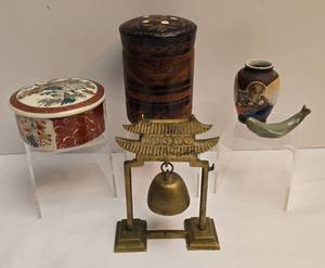 lot 334 image: Eclectic Vintage Asian Selection