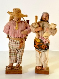 lot 509 image: Two Vintage Guatemalan Dolls