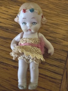 lot 507 image: Vintage Miniature German Bisque Doll