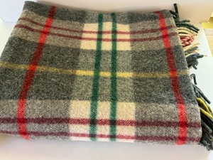 lot 495 image: Vintage Irish Wool Blanket