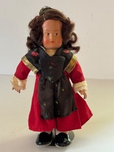 lot 496 image: Vintage Composition Doll