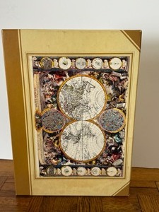 lot 89E image: Vintage Nouvelle Nappe- Monde Puzzle