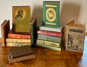 lot 463 image: Variety of Vintage Books