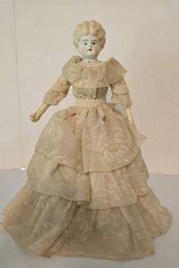 lot 439A image: Lovely Vintage Bisque and Cloth Victorian Doll