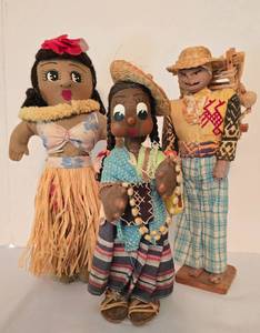 lot 447 image: Trio of Unique Ethnic Dolls