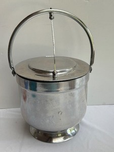 lot 195A image: Vintage Buenilum Ice Bucket