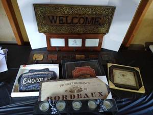 lot 6 image: French Decor Lot