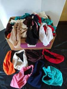 lot 27 image: Box Full of New Silk Headbands