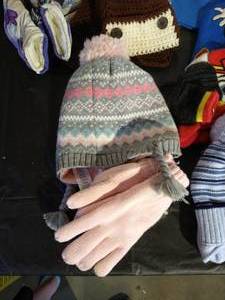 lot 92 image: Large Winter Wear Lot - Mostly Kids (Nice Caps, Gloves, Etc)