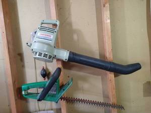 lot 95 image: Electric Leaf Blower & Hedge Trimmer