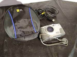 lot 140 image: Kodak DC3400 Digital Camera