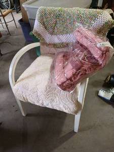 lot 143 image: Vintage Metal Upholstered Chair With (2) Afghans